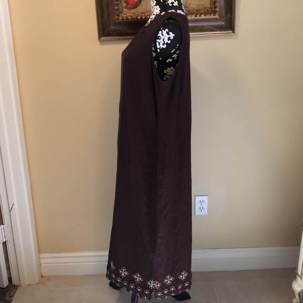 🪴 JM Collection Embroidered hemline, sleeveless lightweight linen blend shift